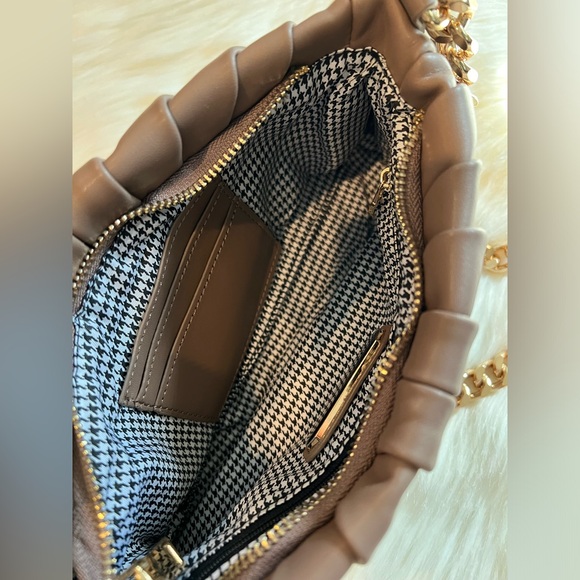 NWOT Ocassion Shoulder Bag - Picture 4 of 5